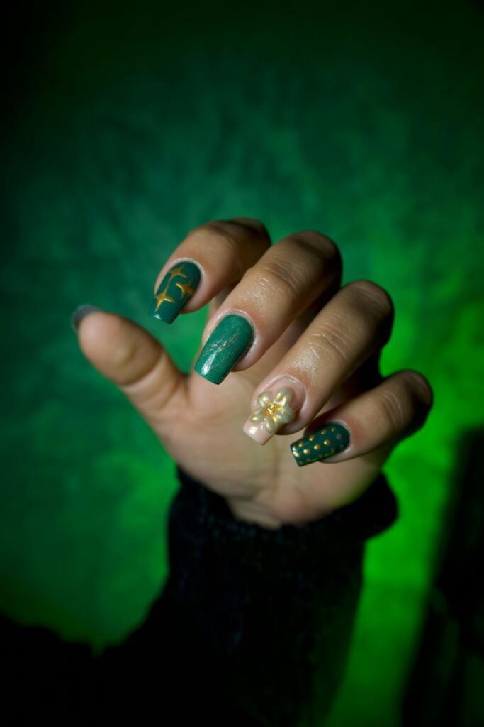  green and gold budget nail ideas 2026 trendy nails