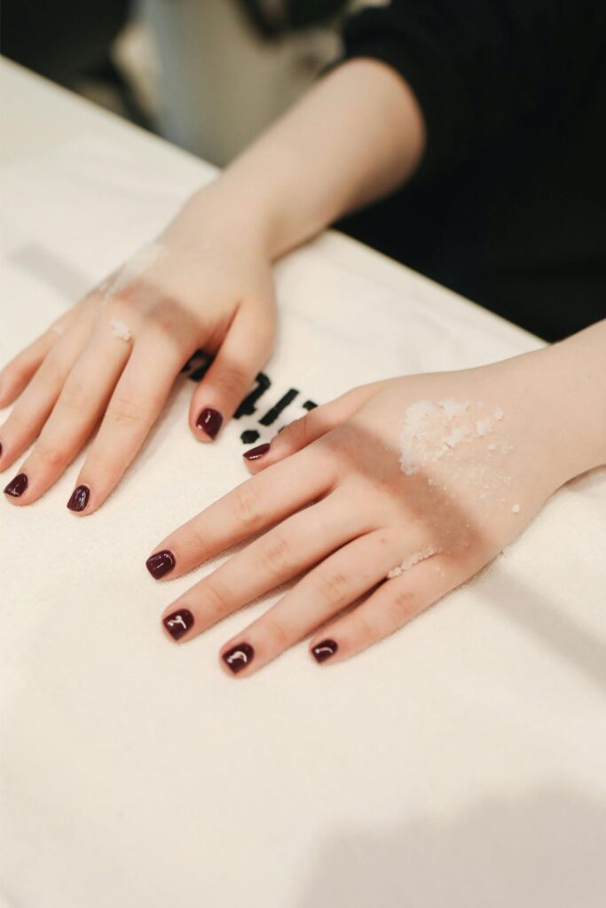 brown nails ideas 2026 minimalist contrast nail inspiration