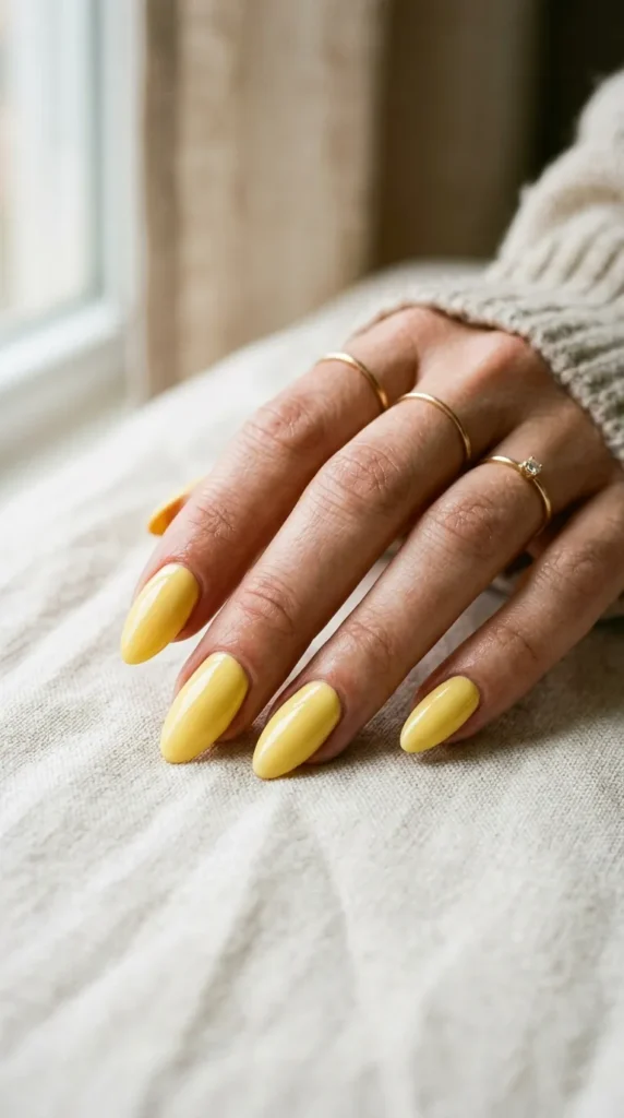 Butter yellow glossy manicure