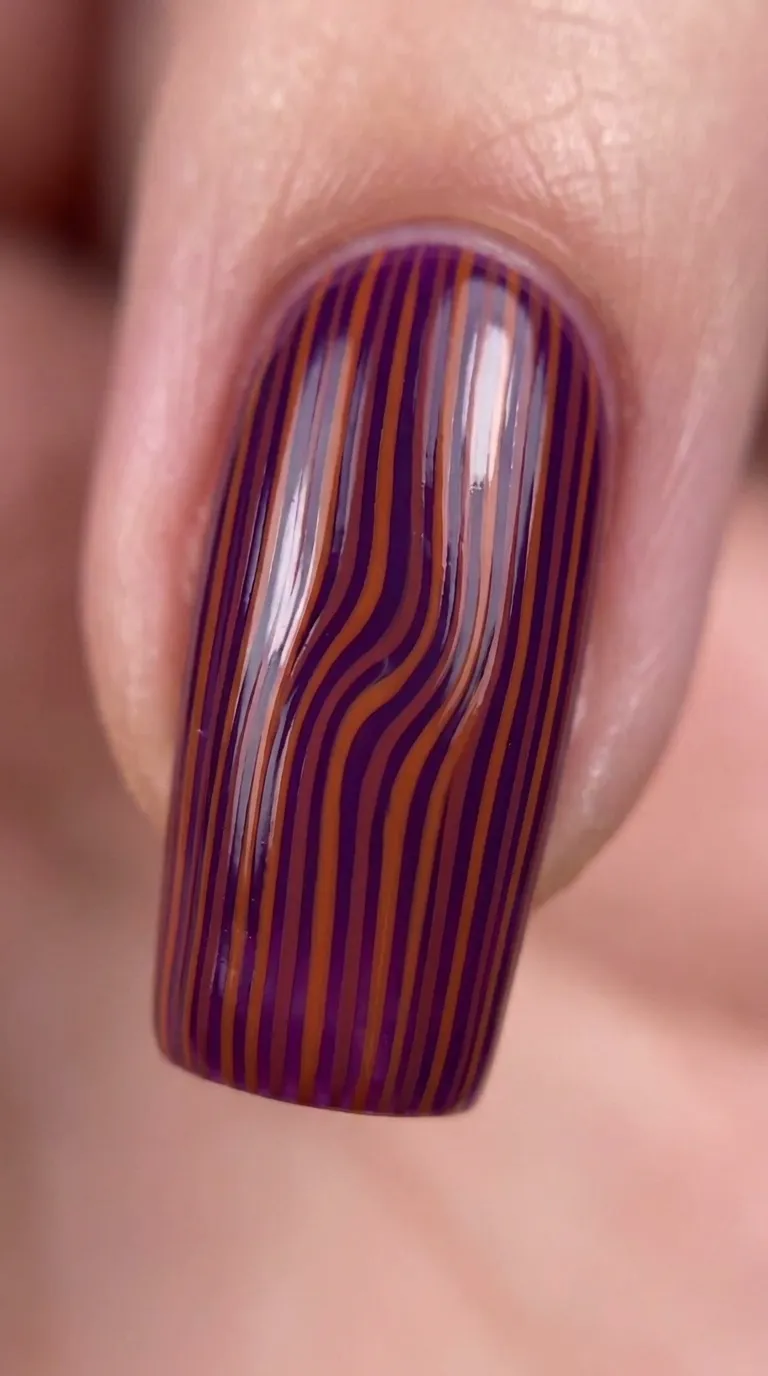 Distorted stripe accent Tame Impala nail