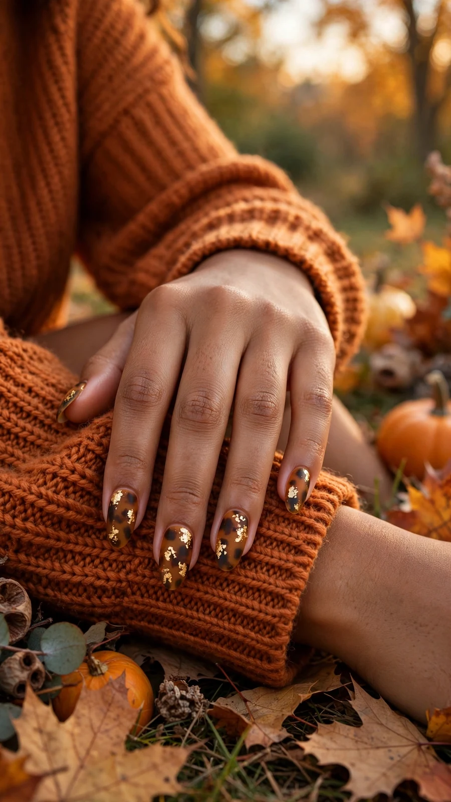 Thanksgiving nail designs for teens: matte tortoise with gold foil